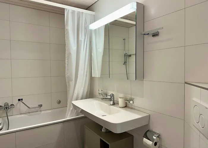 Cosy - 2 Bedroom & Free Parking - Lejlighed Bern