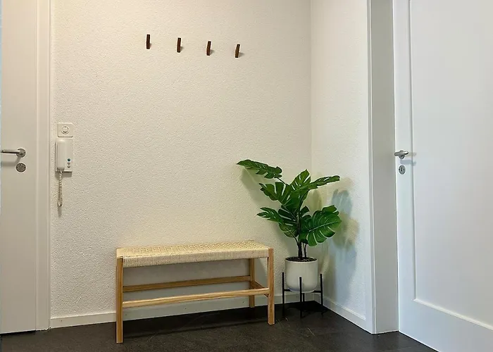 Cosy - 2 Bedroom & Free Parking - * ברן