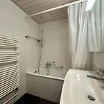 Cosy - 2 Bedroom & Free Parking - Appartamento *